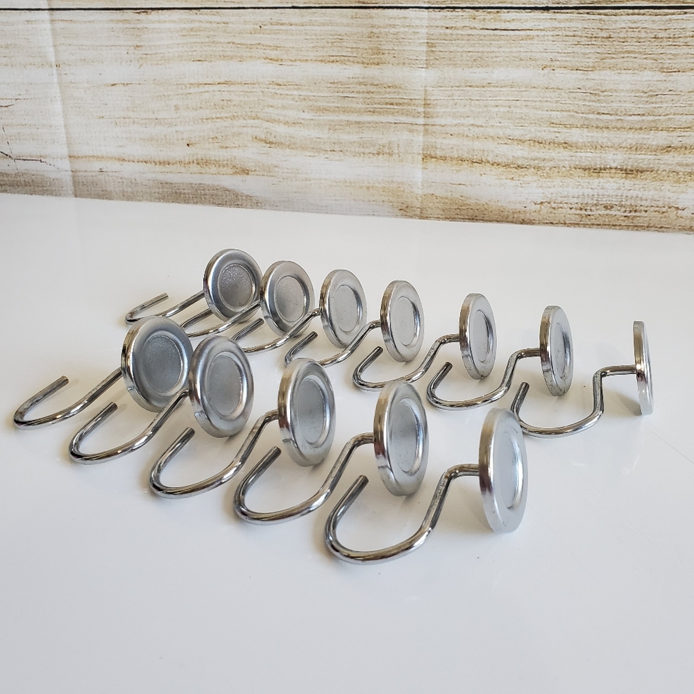 💟5/$25 Silver Round Metal Shower Hooks (12)